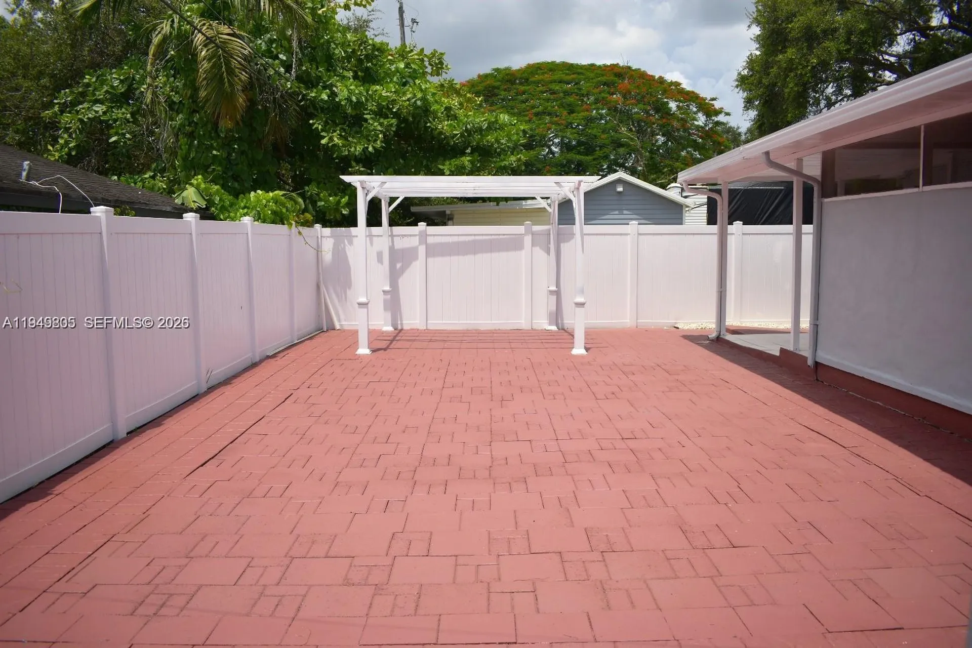 6120 Hayes Street Hollywood FL 33024