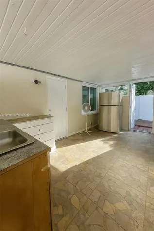 6120 Hayes Street Hollywood FL 33024
