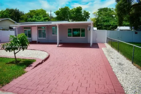 6120 Hayes Street Hollywood FL 33024