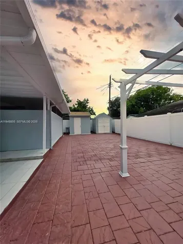6120 Hayes Street Hollywood FL 33024