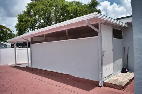 6120 Hayes Street Hollywood FL 33024