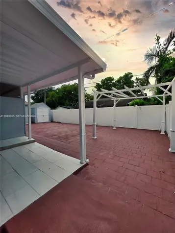 6120 Hayes Street Hollywood FL 33024