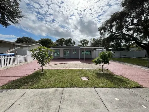 6120 Hayes Street Hollywood FL 33024