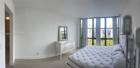 17021 N Bay Road Sunny Isles Beach FL 33160