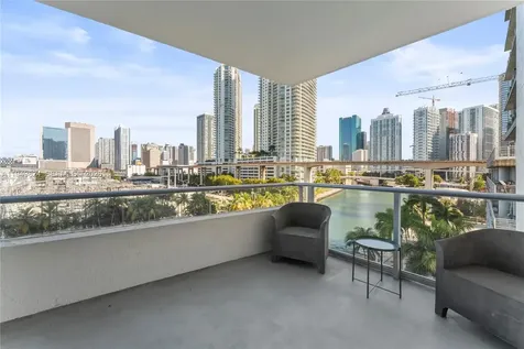 185 SW 7th Street Miami FL 33130