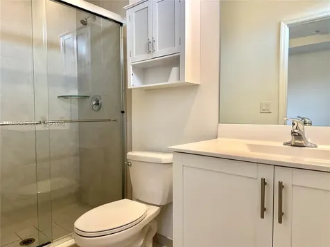 21050 NE 8th Avenue Miami FL 33179