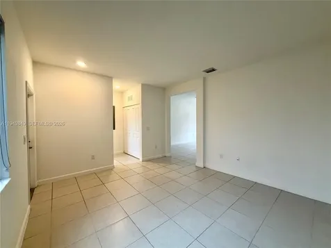 21050 NE 8th Avenue Miami FL 33179