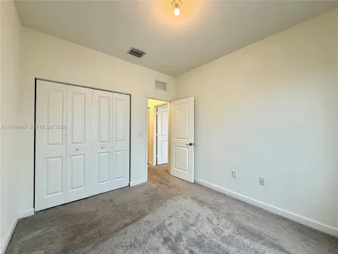 21050 NE 8th Avenue Miami FL 33179