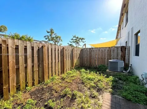 21050 NE 8th Avenue Miami FL 33179
