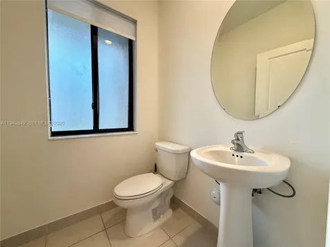 21050 NE 8th Avenue Miami FL 33179