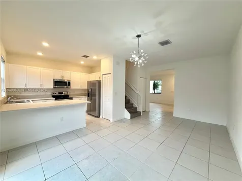 21050 NE 8th Avenue Miami FL 33179