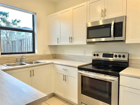 21050 NE 8th Avenue Miami FL 33179