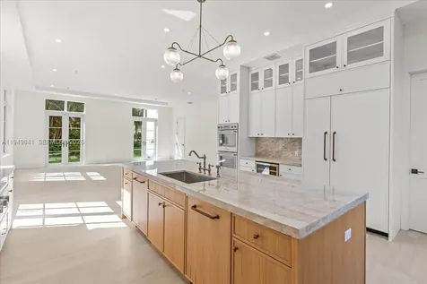5940 SW 100th Terrace Pinecrest FL 33156