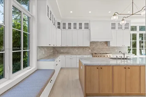 5940 SW 100th Terrace Pinecrest FL 33156