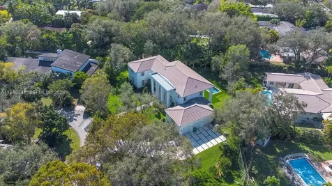 5940 SW 100th Terrace Pinecrest FL 33156