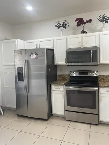 9421 SW 171st Place Miami FL 33196