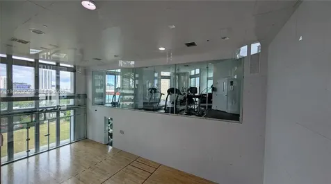 350 S Miami Avenue Miami FL 33130