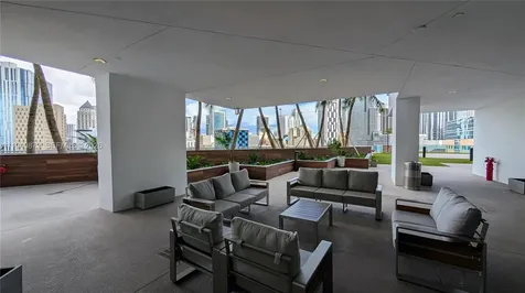 350 S Miami Avenue Miami FL 33130