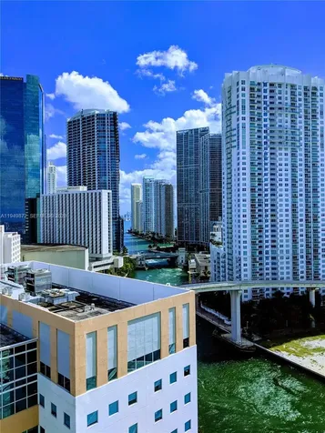 350 S Miami Avenue Miami FL 33130