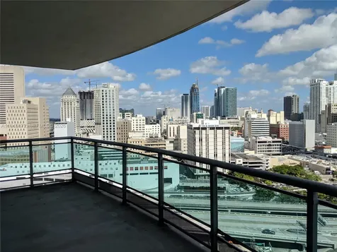 350 S Miami Avenue Miami FL 33130