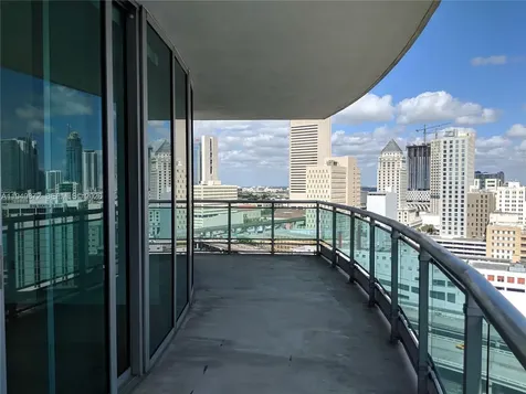 350 S Miami Avenue Miami FL 33130