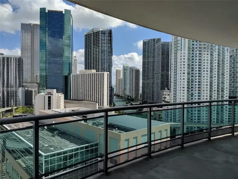 350 S Miami Avenue Miami FL 33130