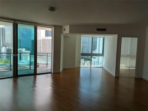 350 S Miami Avenue Miami FL 33130