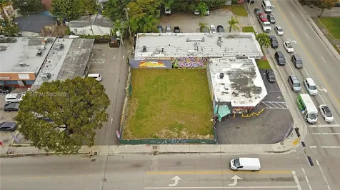 2219 NW 28th Street Miami FL 33142