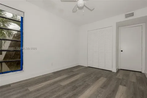 1501 NW 90th Way Pembroke Pines FL 33024