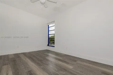 1501 NW 90th Way Pembroke Pines FL 33024