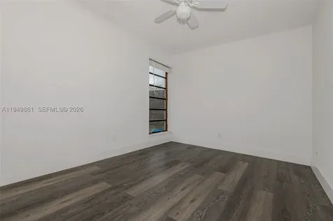 1501 NW 90th Way Pembroke Pines FL 33024