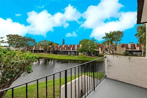 1501 NW 90th Way Pembroke Pines FL 33024