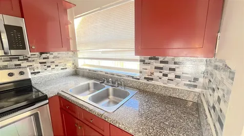 5461 W 24th Avenue Hialeah FL 33016