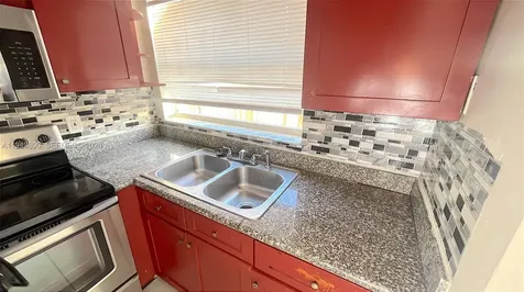 5461 W 24th Avenue Hialeah FL 33016