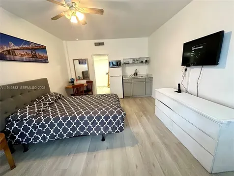 26 Diplomat Parkway Hallandale Beach FL 33009