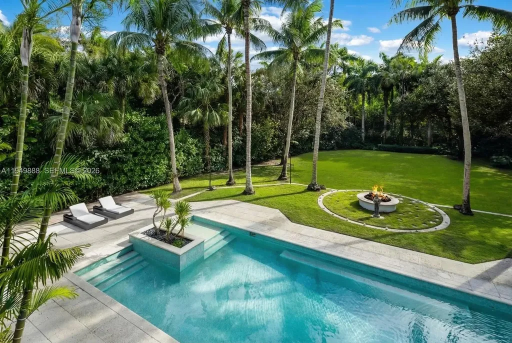 5002 SW 86th Street Miami FL 33143