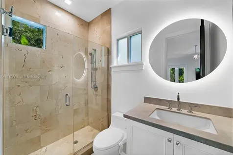 5002 SW 86th Street Miami FL 33143