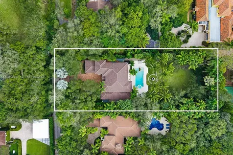 5002 SW 86th Street Miami FL 33143