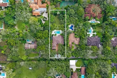 5002 SW 86th Street Miami FL 33143