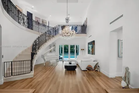 5002 SW 86th Street Miami FL 33143