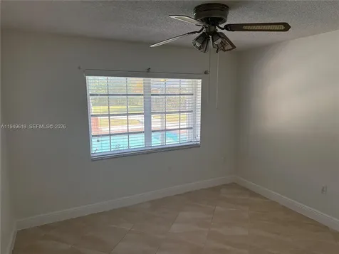 2431 SW 124 Avenue Miami FL 33175