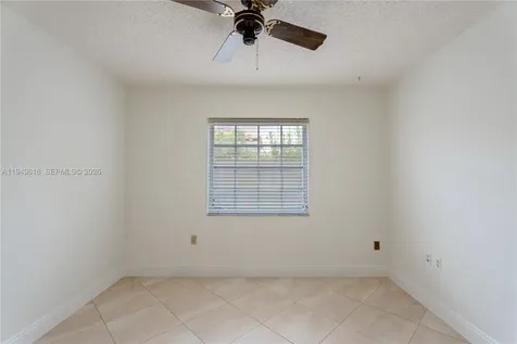 2431 SW 124 Avenue Miami FL 33175