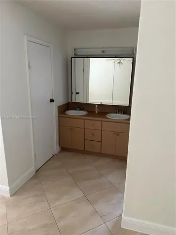 2431 SW 124 Avenue Miami FL 33175
