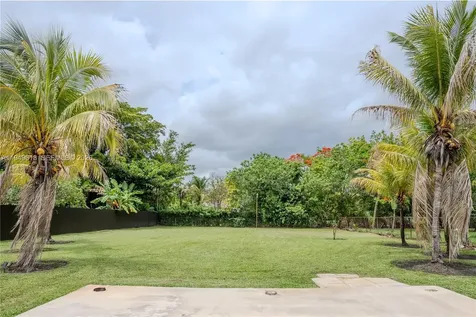 2431 SW 124 Avenue Miami FL 33175