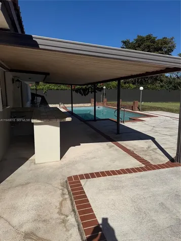 2431 SW 124 Avenue Miami FL 33175