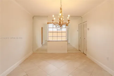 2431 SW 124 Avenue Miami FL 33175