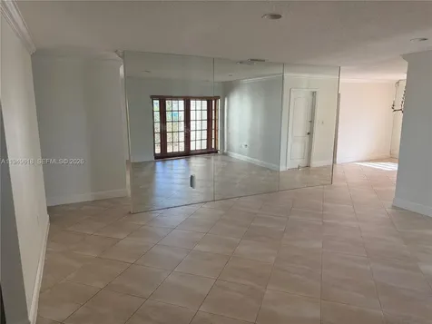 2431 SW 124 Avenue Miami FL 33175