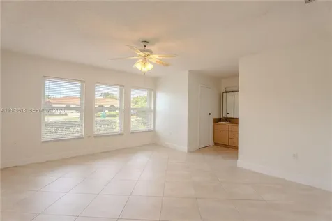 2431 SW 124 Avenue Miami FL 33175