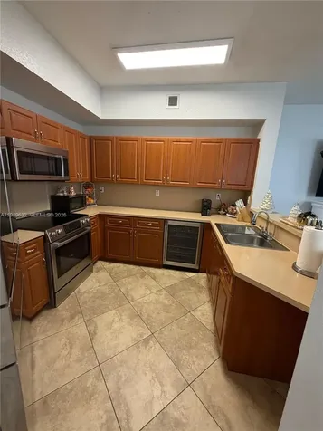 8814 W Flagler Street Miami FL 33174