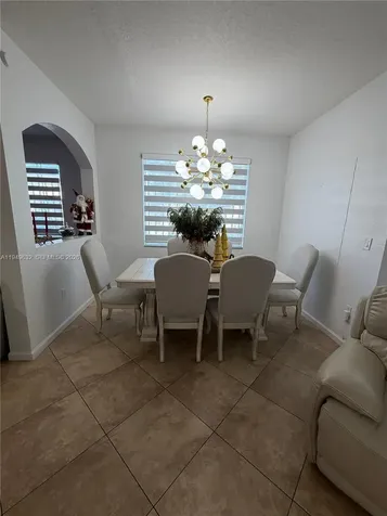8814 W Flagler Street Miami FL 33174
